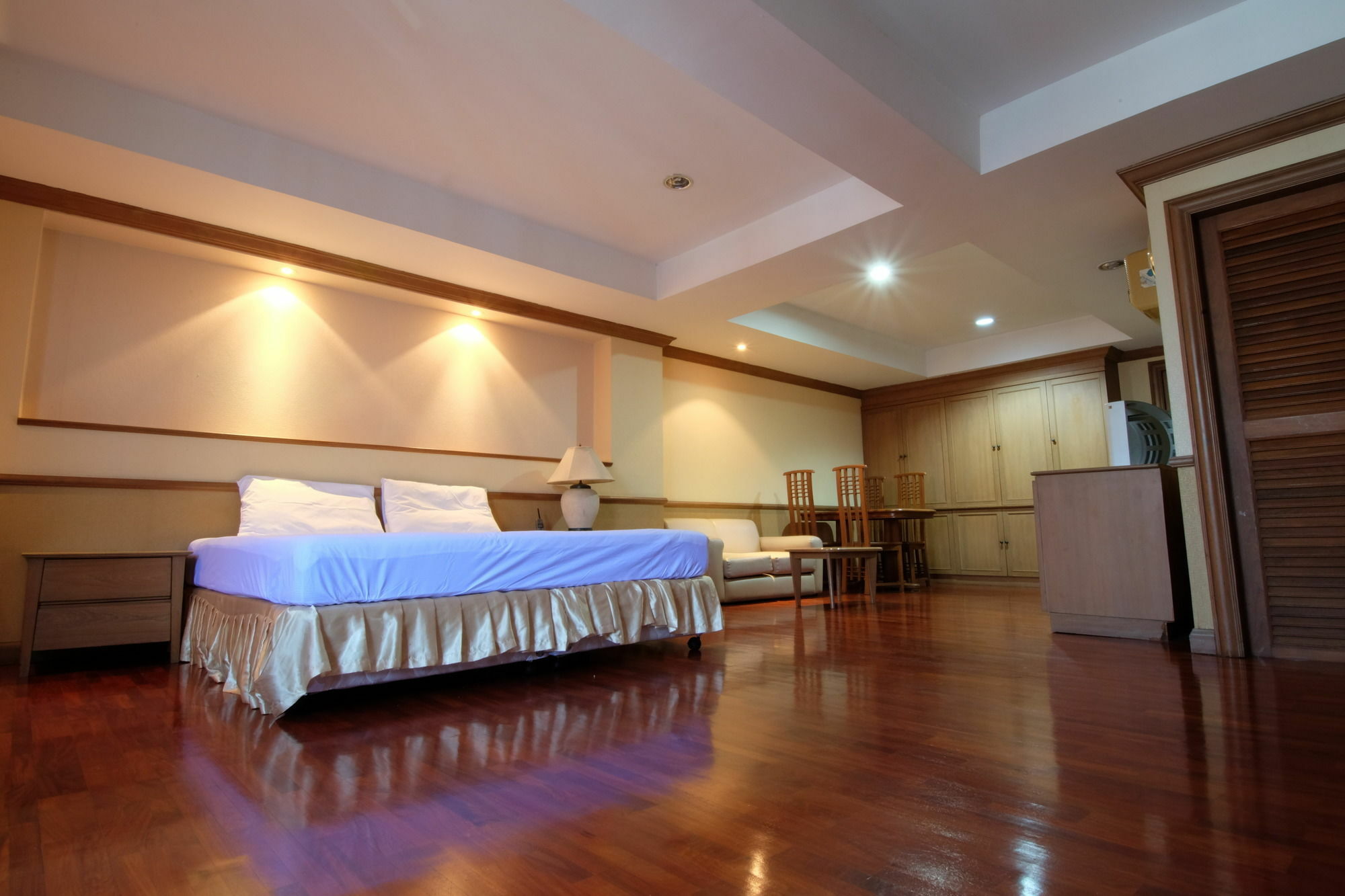 Alameda Suites Hotel Bangkok Zewnętrze zdjęcie